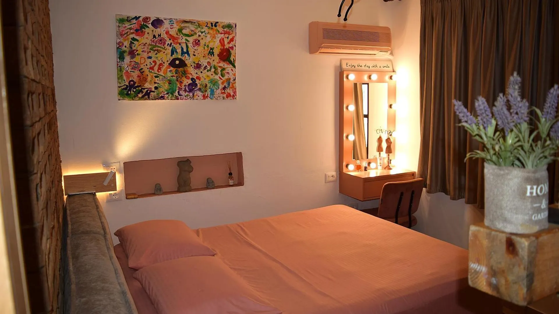 Frequency 286 Tirane Apartment